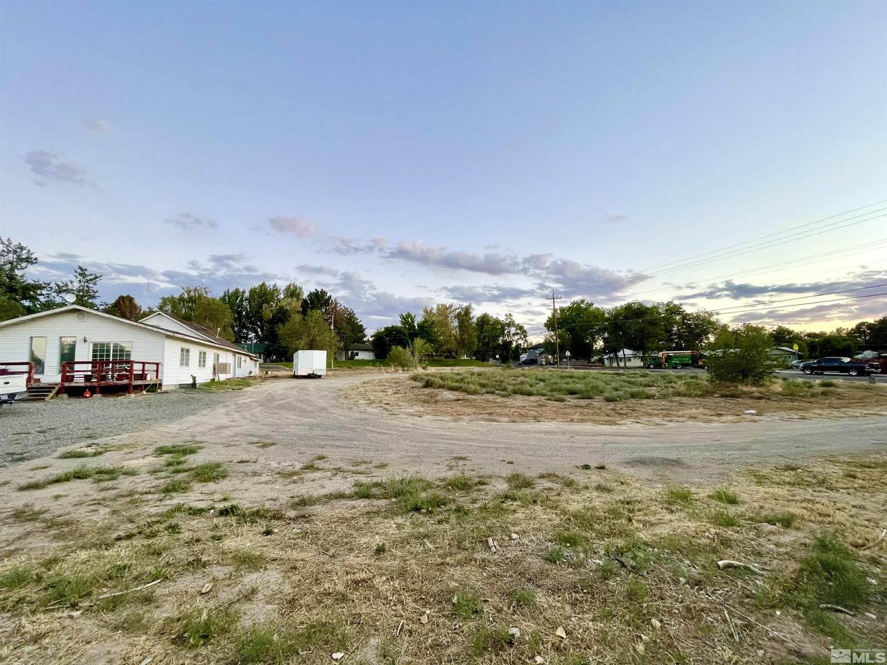 3135 Highland Dr - Photo 1