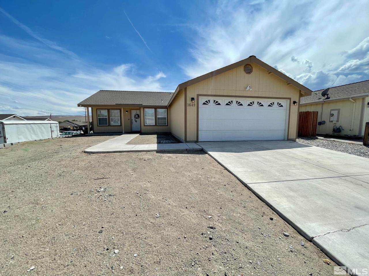 1649 Meadows Ave - Photo 1