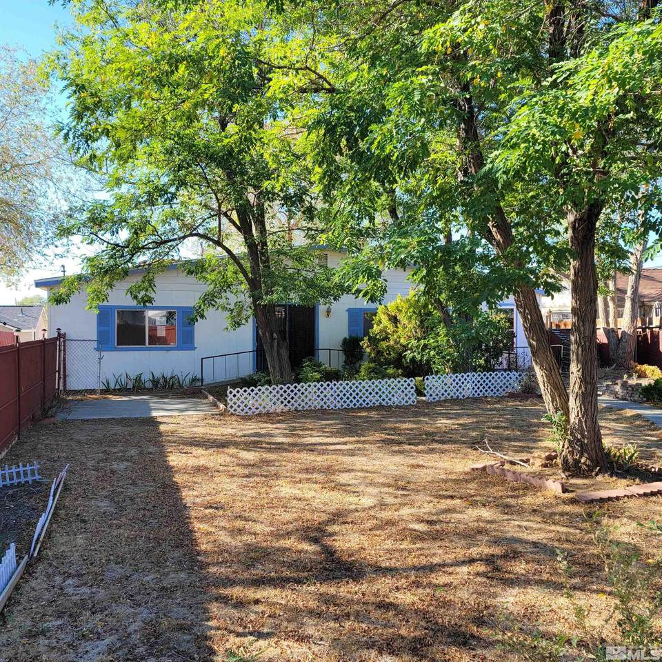 252 8th Ave - Photo 1