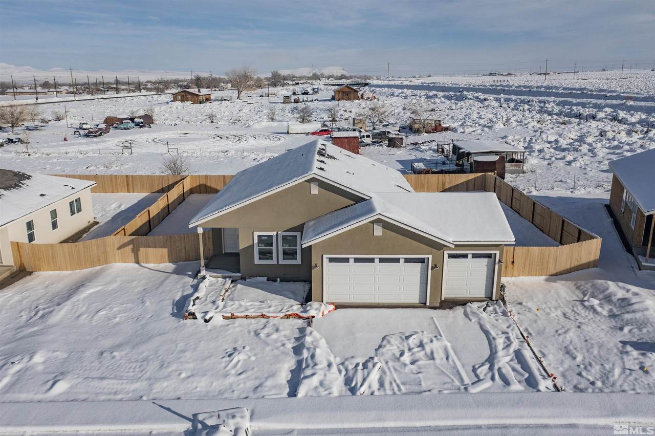 1326 Serenity Circle - Photo 1