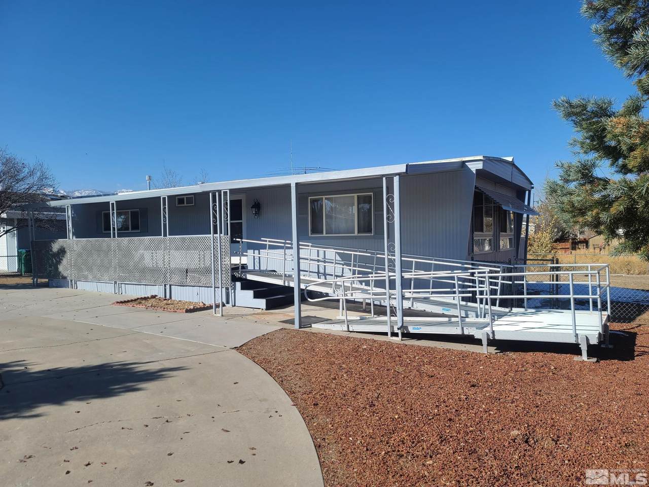 315 Capella Dr - Photo 1