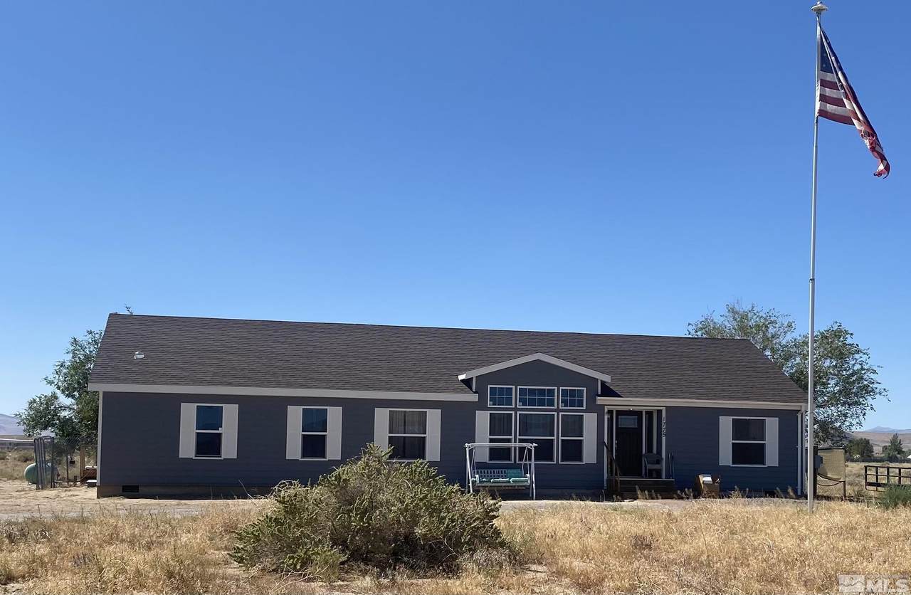 1775 Green Avenue - Photo 1