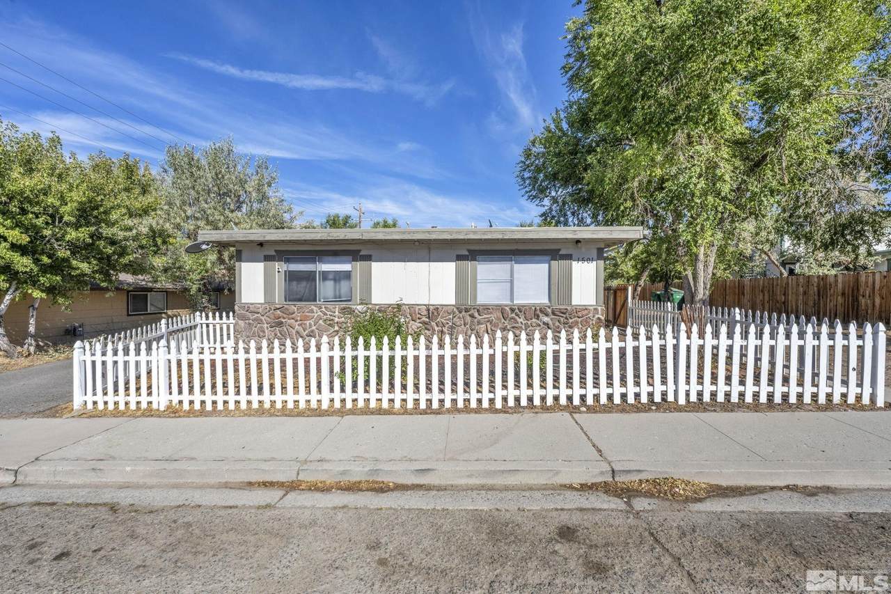 1501 Edmonds Drive - Photo 1