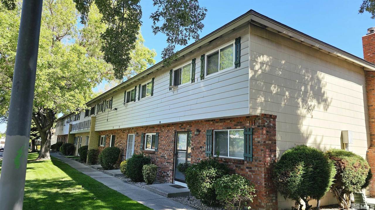387 Smithridge Park - Photo 1
