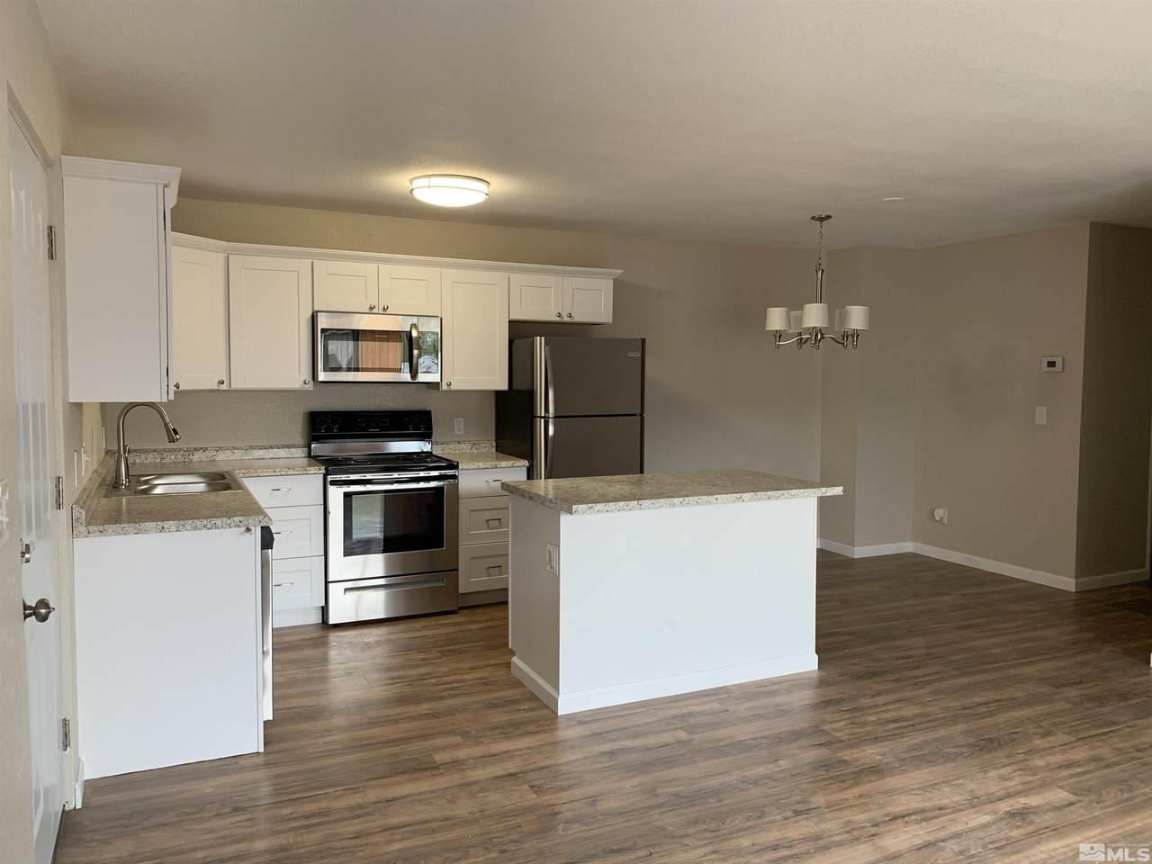 2150 Sutro Street - Photo 1