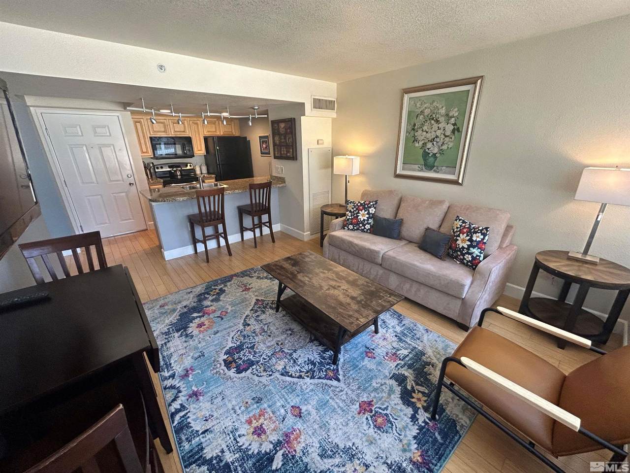 450 Arlington - Photo 1