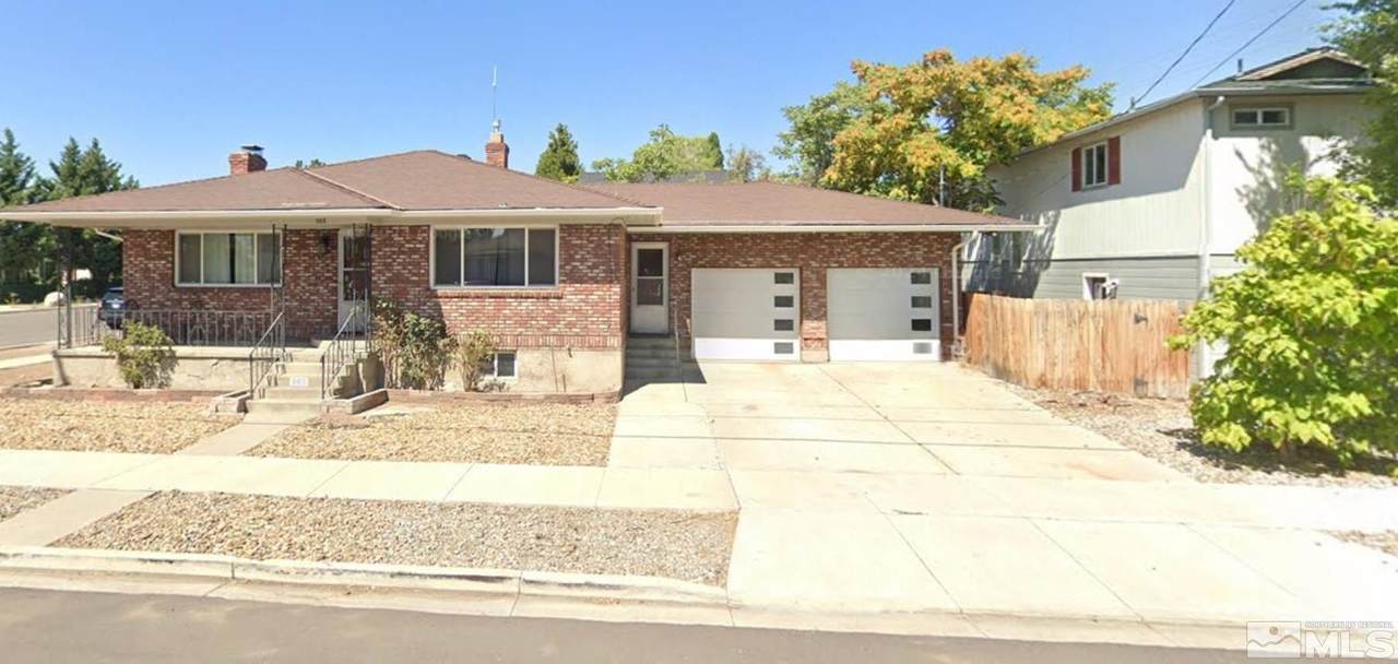 582 E Street - Photo 1