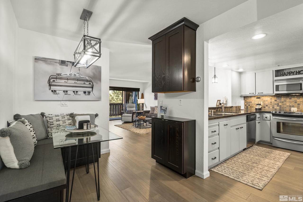 335 Ski Way - Photo 1