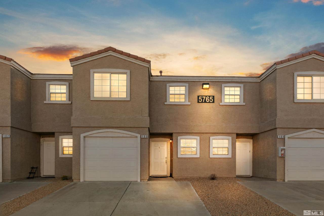 5765 Vista Serena Way - Photo 1