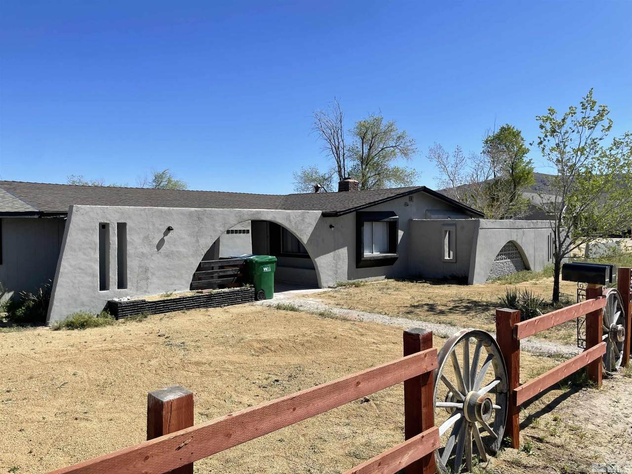 850 Koontz - Photo 1