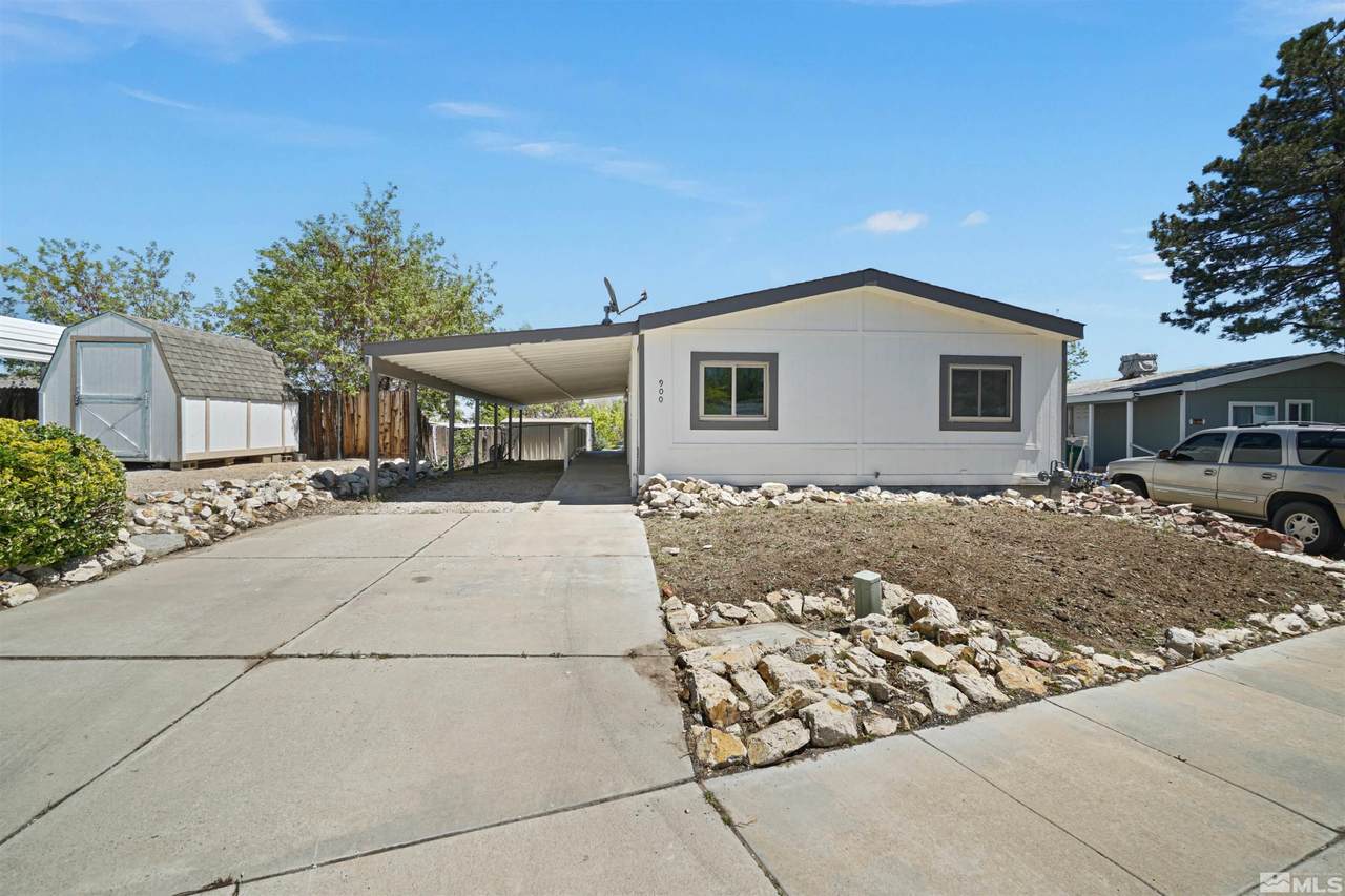 900 Highlands Drive - Photo 1