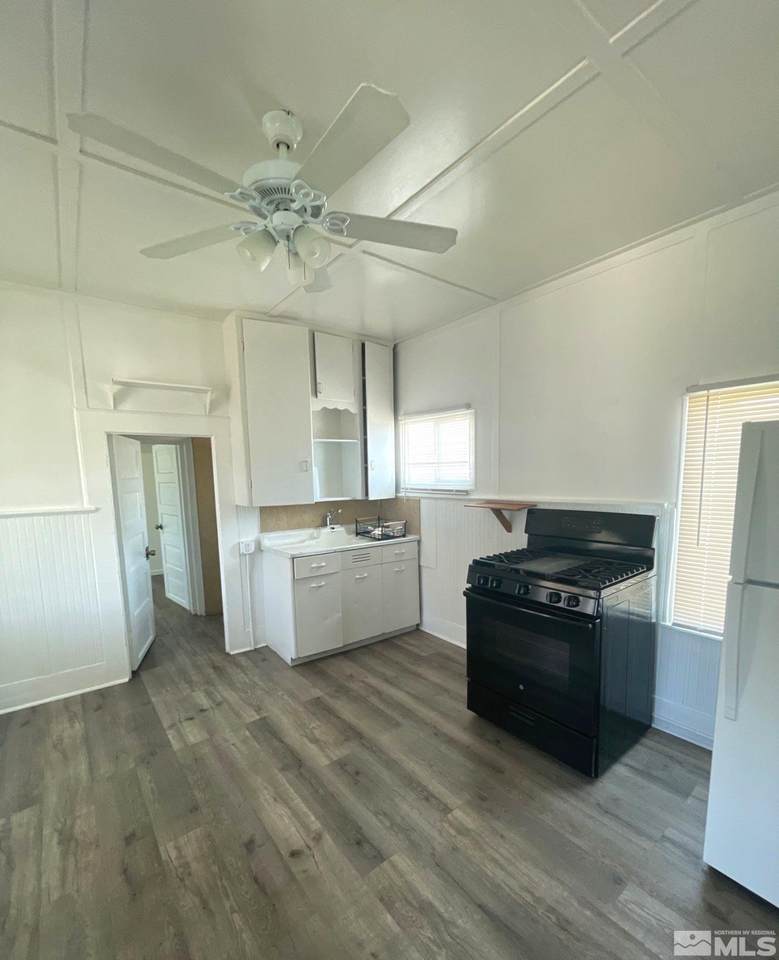 1027 1/2 W. 2nd Street - Photo 1