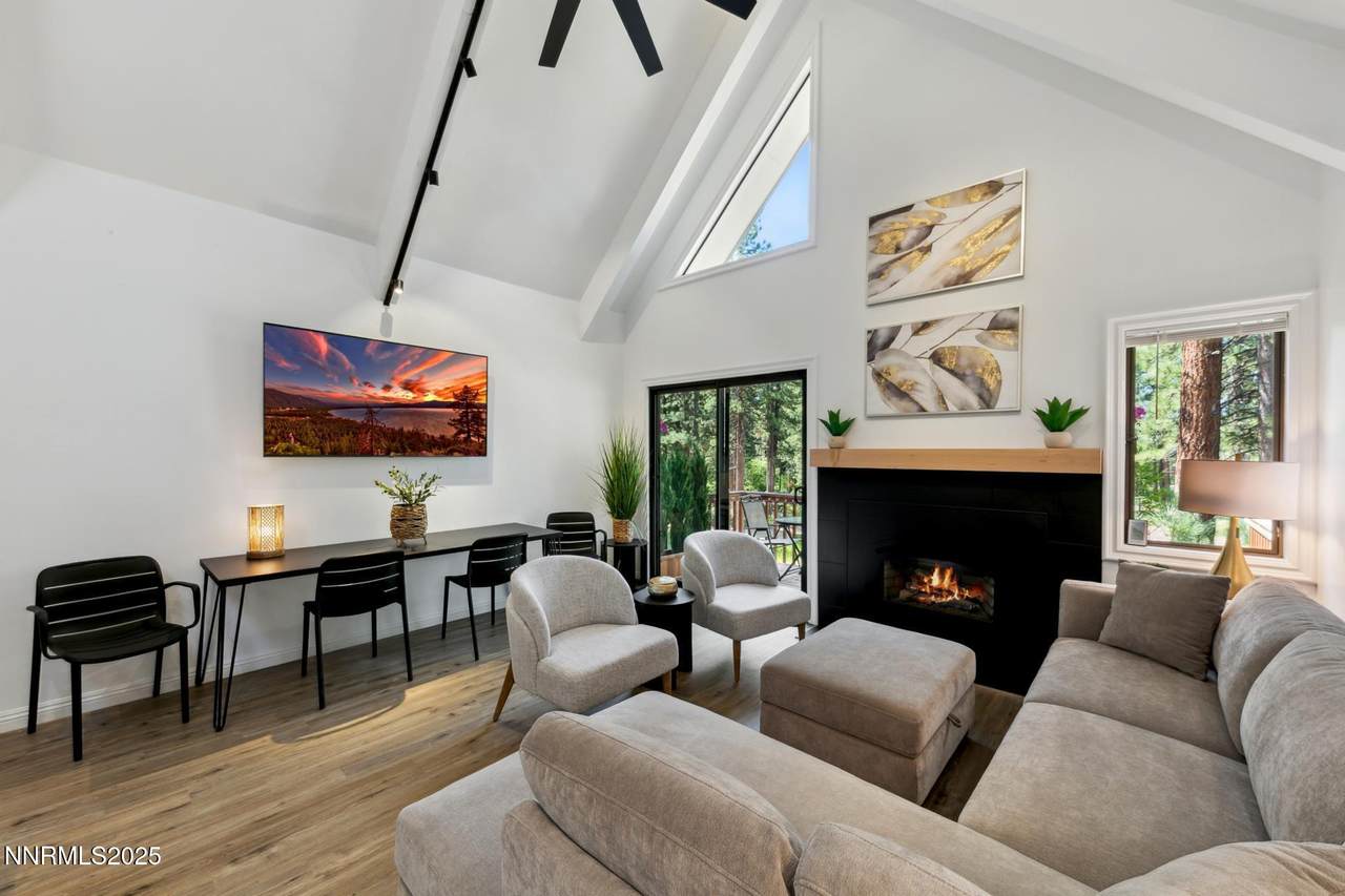 989 Tahoe Boulevard - Photo 1