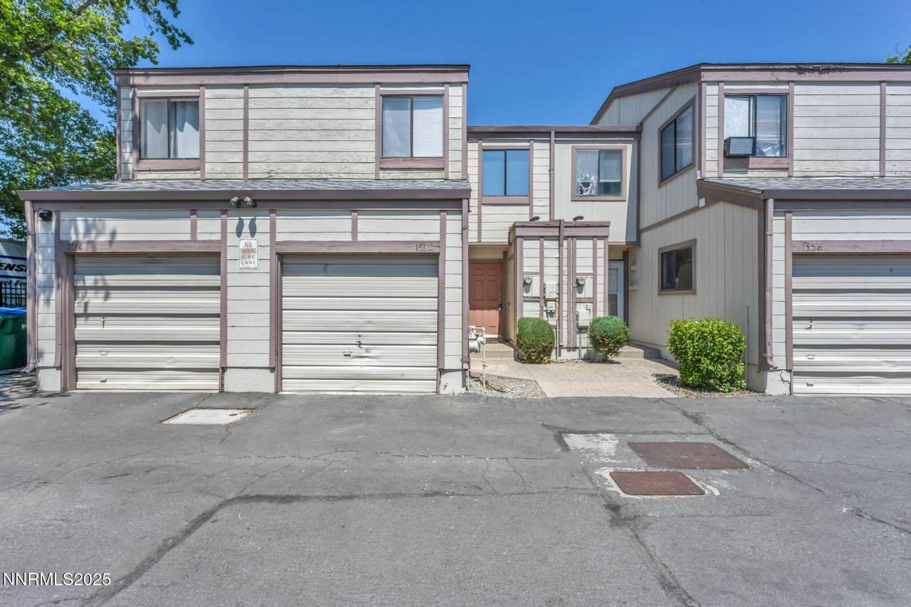 1560 Steven Court - Photo 1