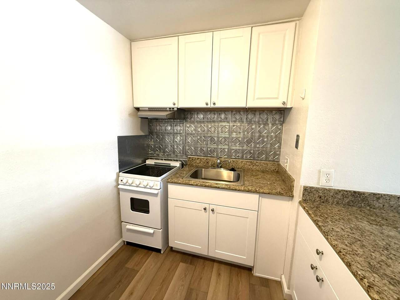 2450 Lymbery Street - Photo 1