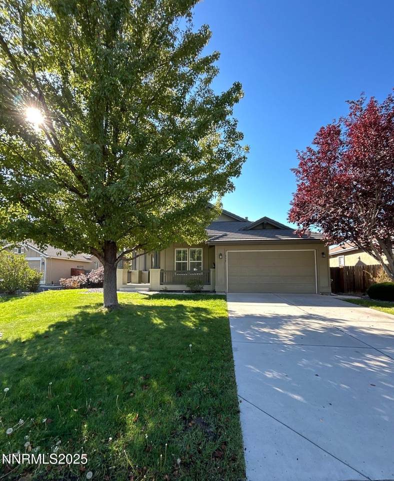 939 Turnberry Drive - Photo 1