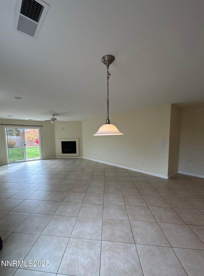 https://bt-photos.global.ssl.fastly.net/reno/1280_boomver_2_250055749-2.jpg