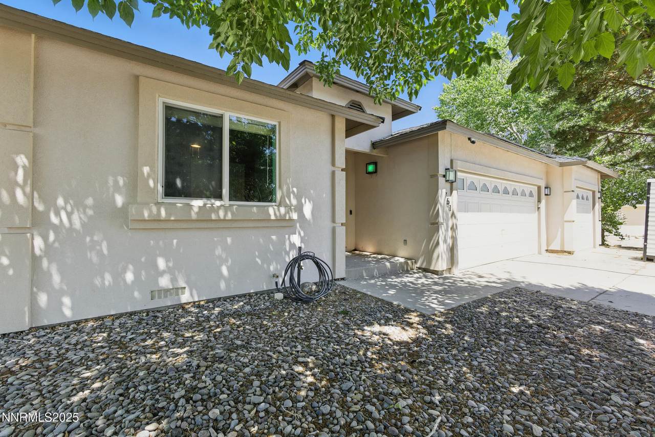 751 Divot Drive - Photo 1