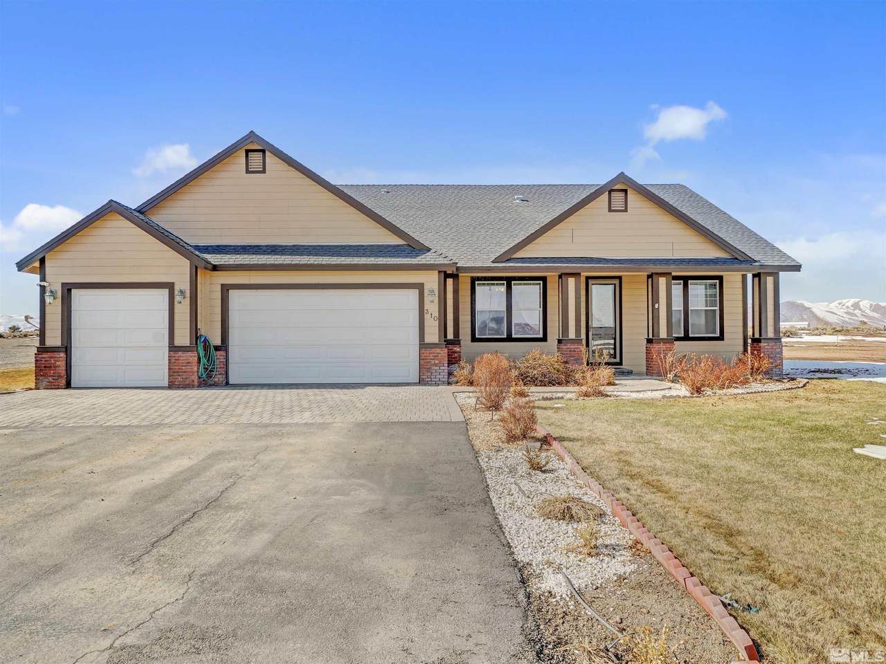310 Eagle Place - Photo 1
