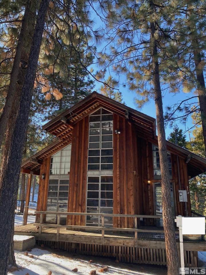712 Lakeview Drive - Photo 1