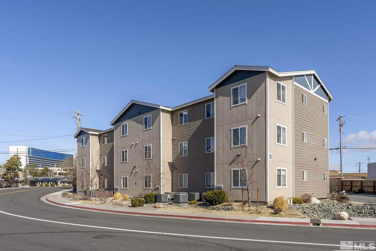 15 Gentry Way - Photo 1