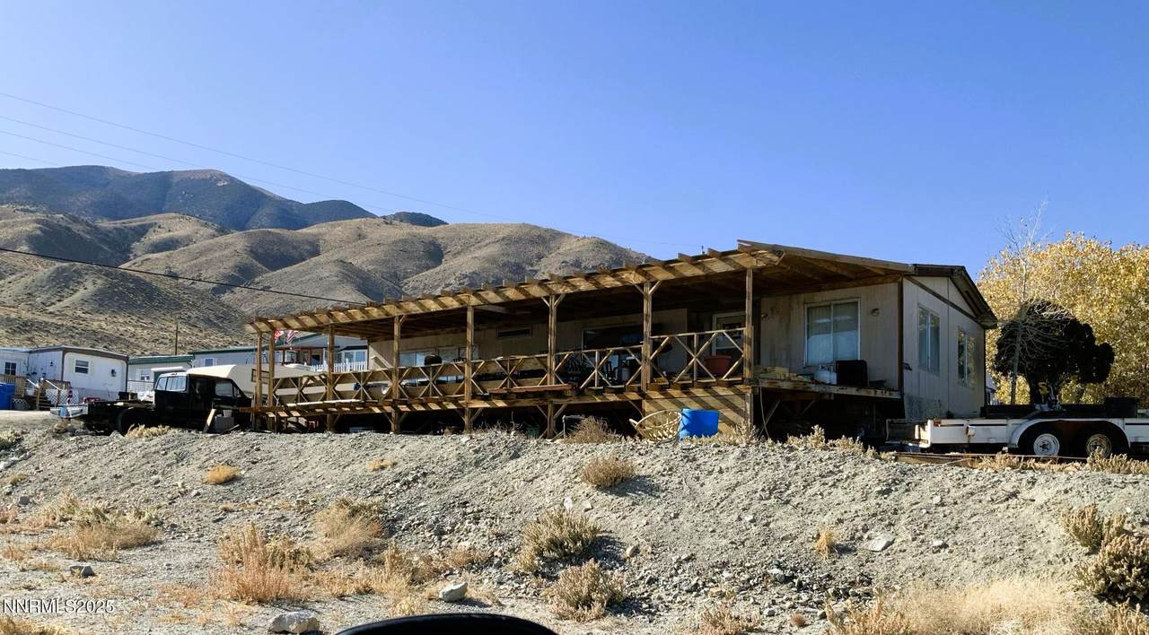 414 Cottonwood Drive - Photo 1