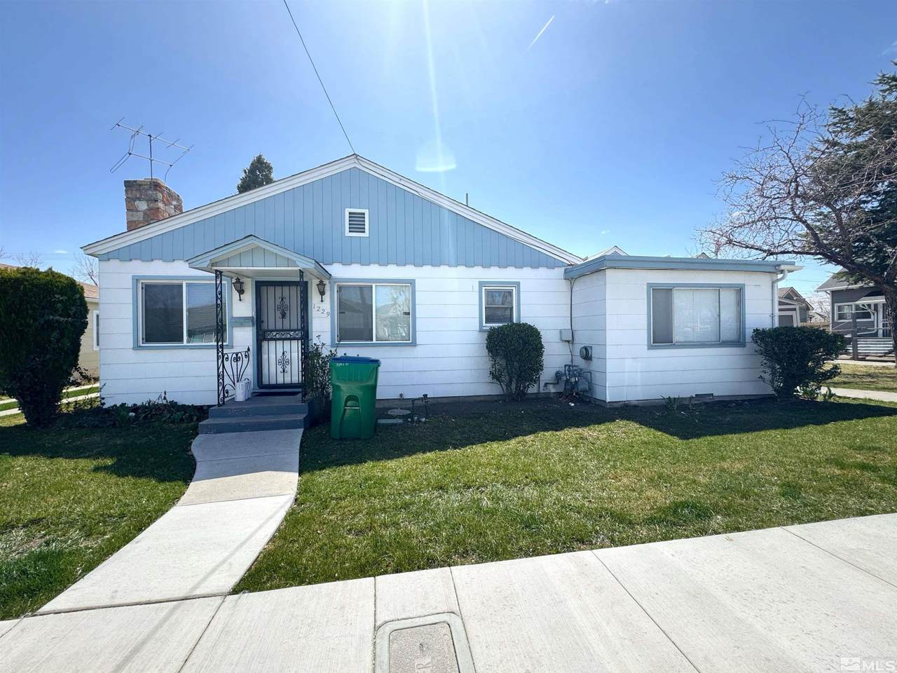 1229 & 1231 F Street - Photo 1