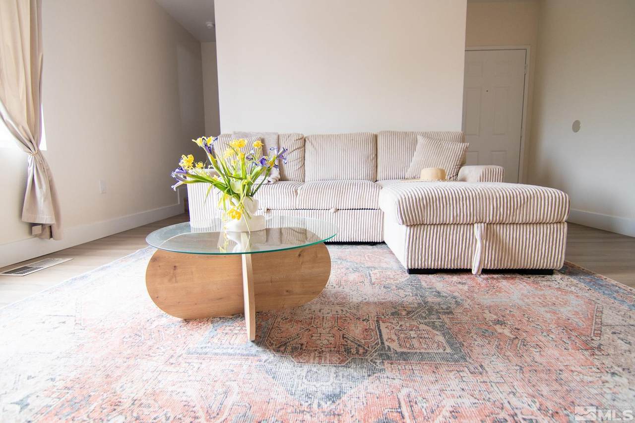 100 Bisset Court - Photo 1