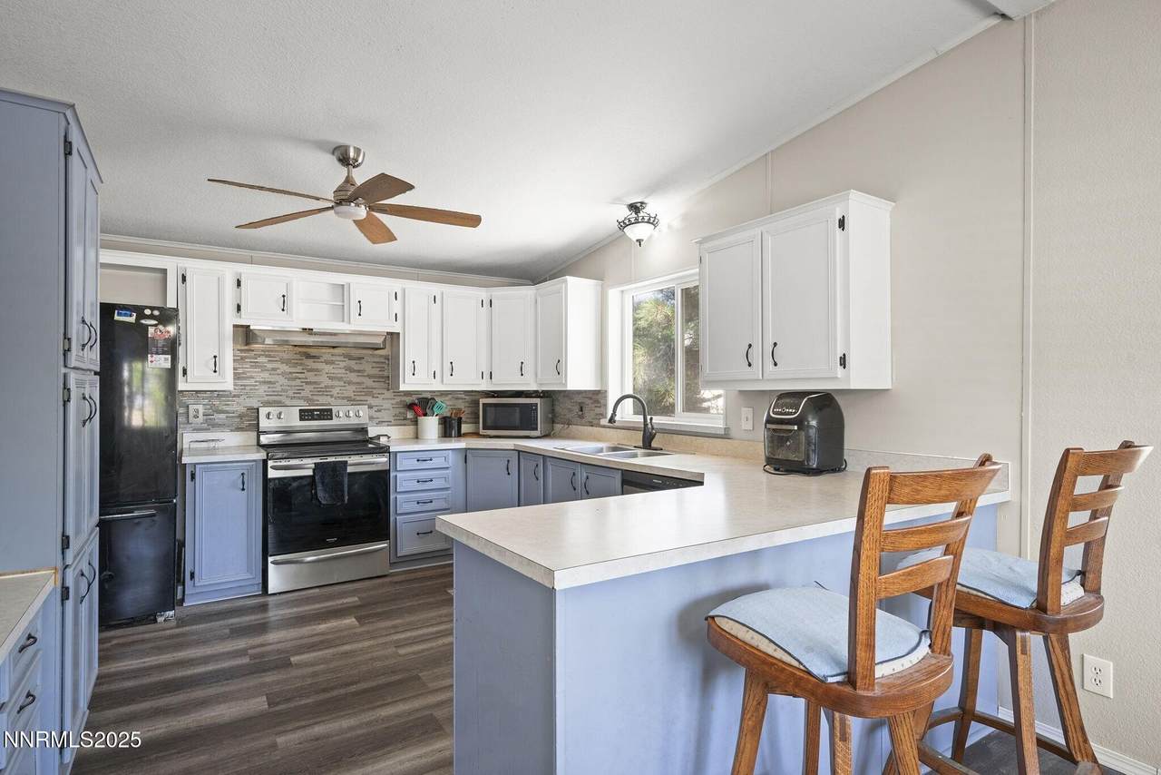 3665 Hummingbird Drive - Photo 1