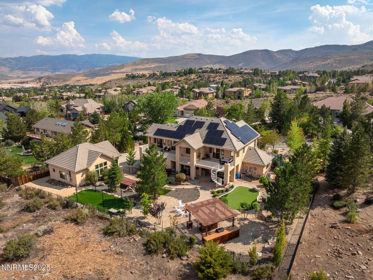 1465 Taos Lane - Photo 1