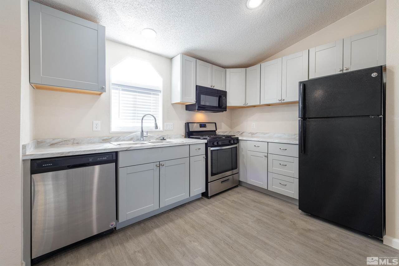 2600 Toiyabe St - Photo 1