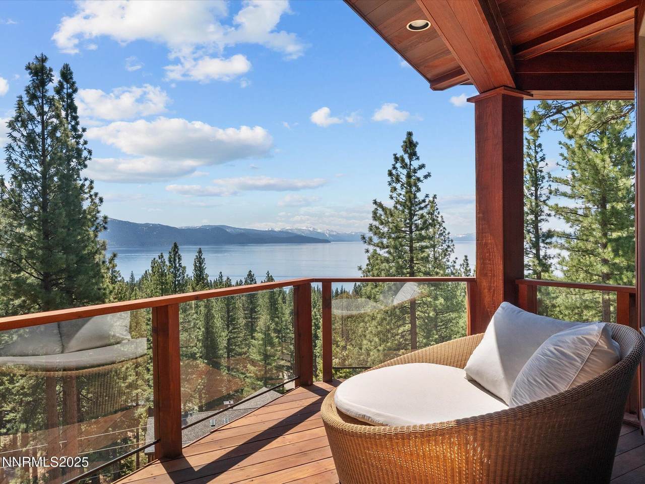 563 Knotty Pine Drive - Photo 1