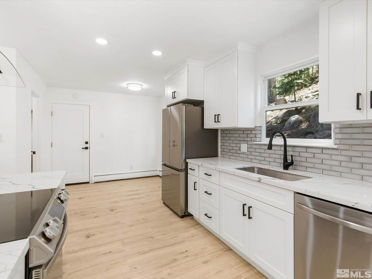 421 Edgewood Drive - Photo 1