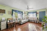 1885 Castle Way - Photo 3
