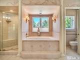 2424 Manhattan - Photo 38