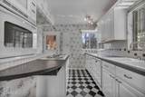 590 St Lawrence Avenue - Photo 17