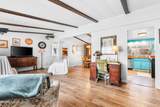 6140 Venus Street - Photo 5