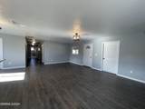 370 Connelly St - Photo 6