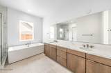 2400 Arrowroot Way - Photo 19