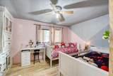 985 Villa Way - Photo 17