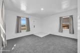 1739 Hymer Avenue - Photo 6