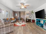 2530 Henning Lane - Photo 4