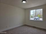 422 Seminole Drive - Photo 14
