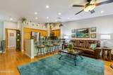 929 Northwood Boulevard - Photo 5
