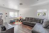 330 Broadway Boulevard - Photo 27