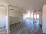 933 Woodside Drive - Photo 3