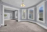 363 Roberts Street - Photo 15