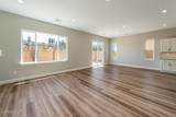 186 Commodore Drive - Photo 8