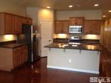 462 Laurel Street - Photo 2