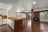 1020 Bradley Square - Photo 6